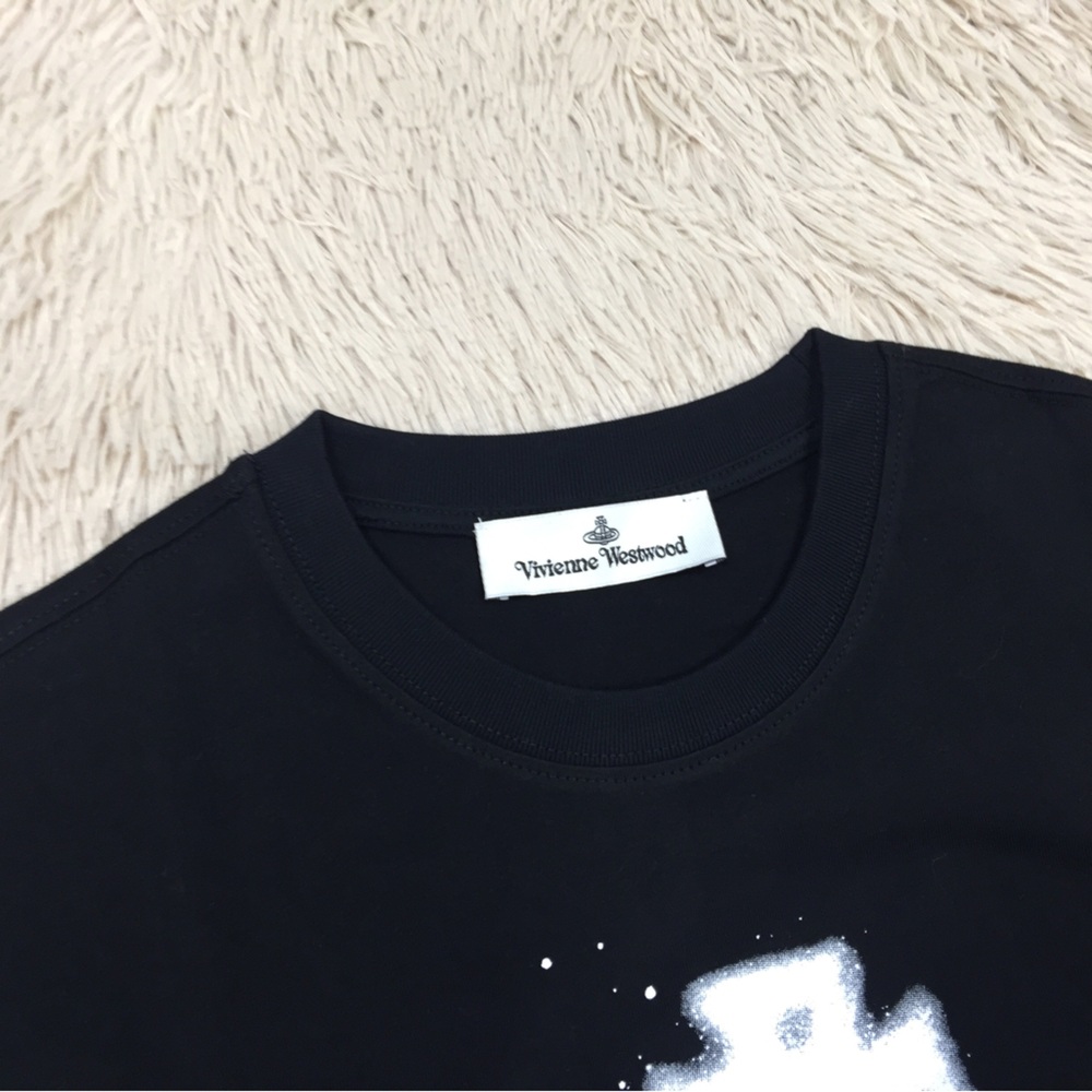 🪐Saturn Black Tee - Picture 2 of 5